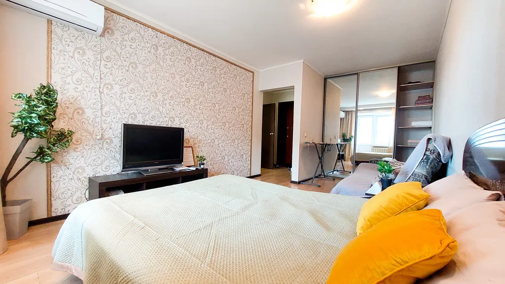 Светлая однушка у жд вокзала