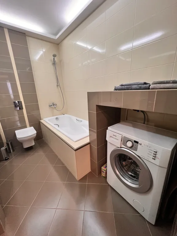 Просторная квартира комфорт-класса с панорамным видом