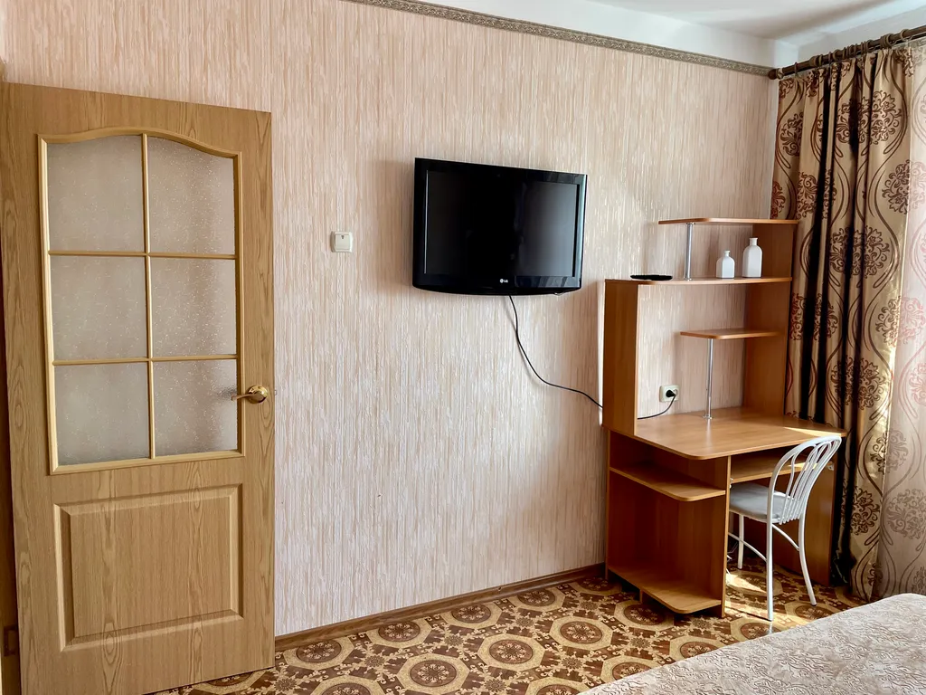 Квартира в центре посёлка Врангель с видом на море