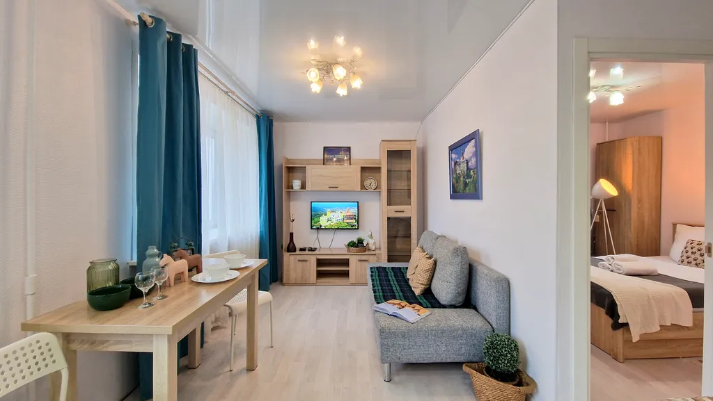 Квартира Квартира Евродвушка в центре с паркингом и балконом — Ярославль