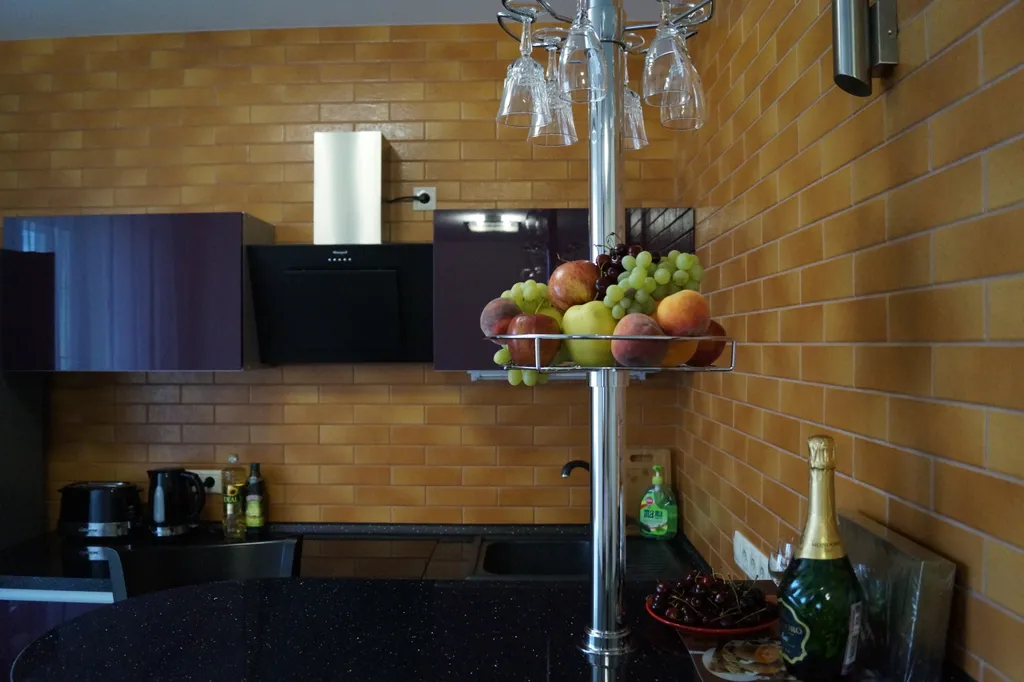 Студия с барной стойкой