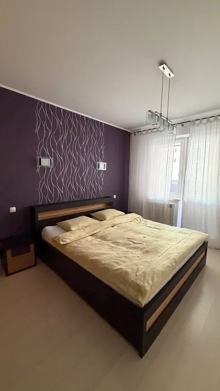 Уютная трёхкомнатная квартира, 10 минут от центра