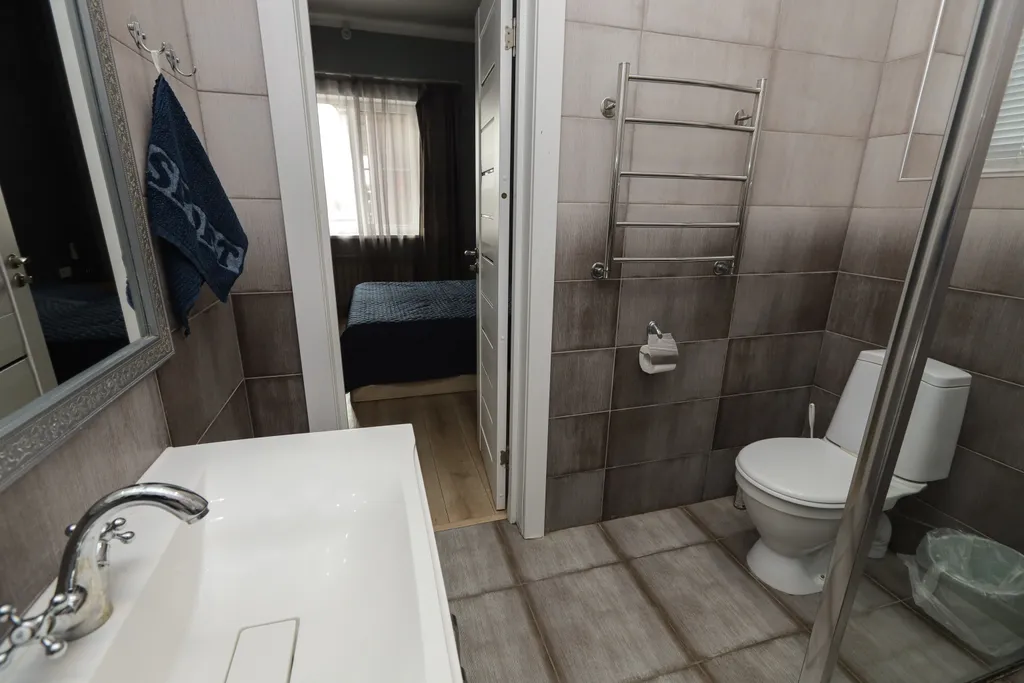 Комфортный дом на берегу реки в 30 минутах от центра города