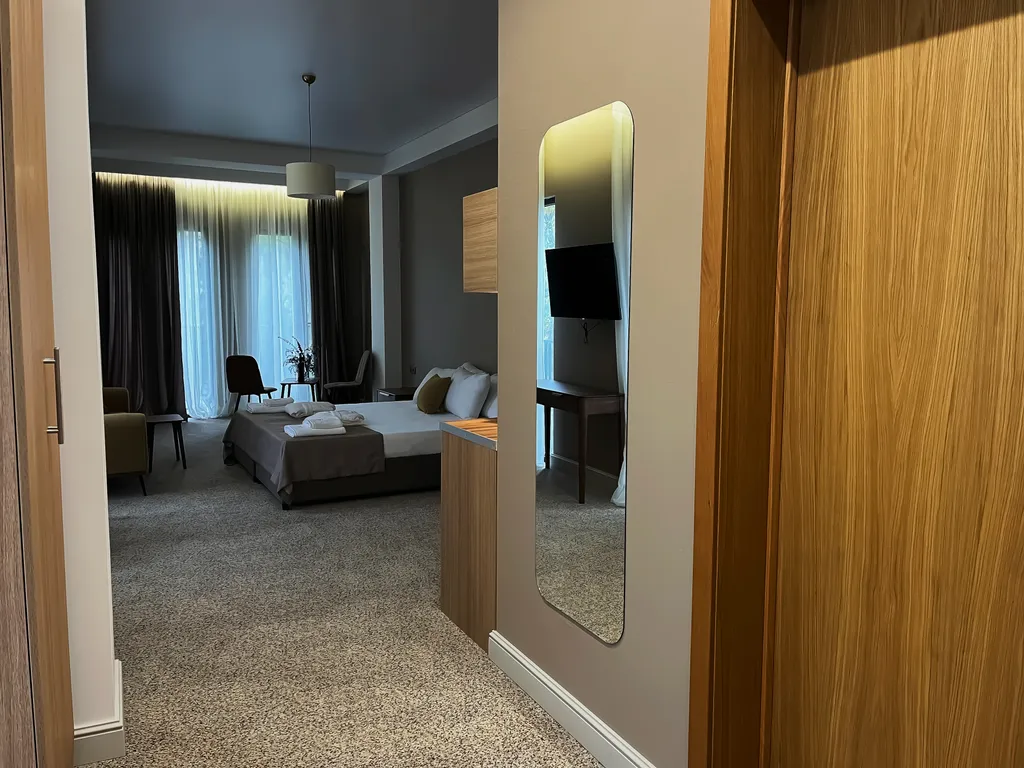 Апартаменты на набережной центра города