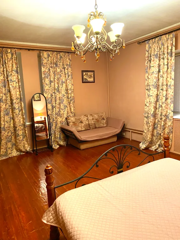 Коттедж Красивый дом с русской баней на дровах и теплым бассейном — Обухово