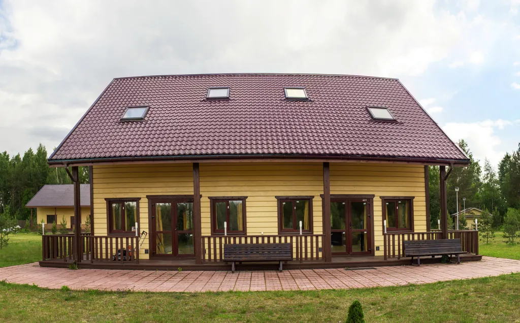 Коттедж Коттедж 4 спальни на берегу реки — Лодейное Поле