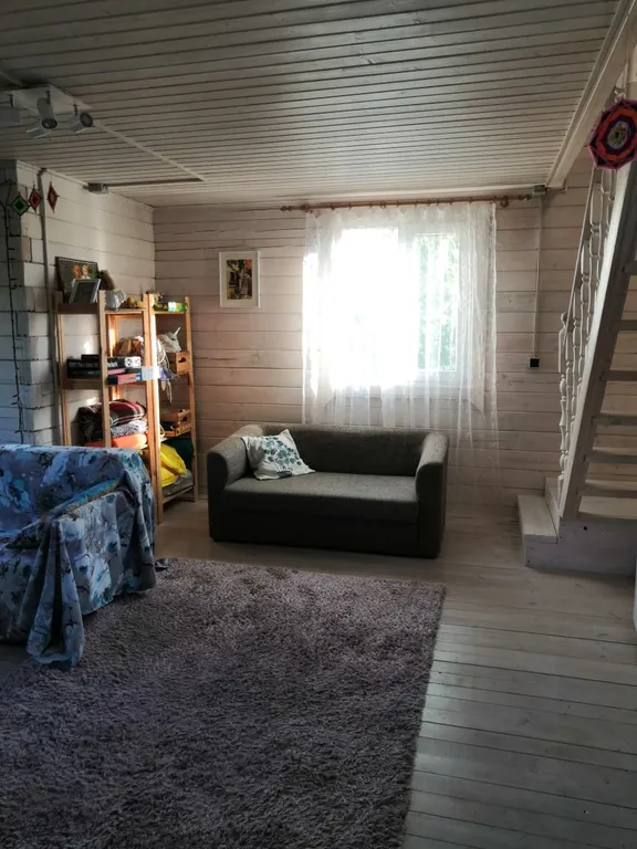 Уютная дача "Дом на дереве" в черте города