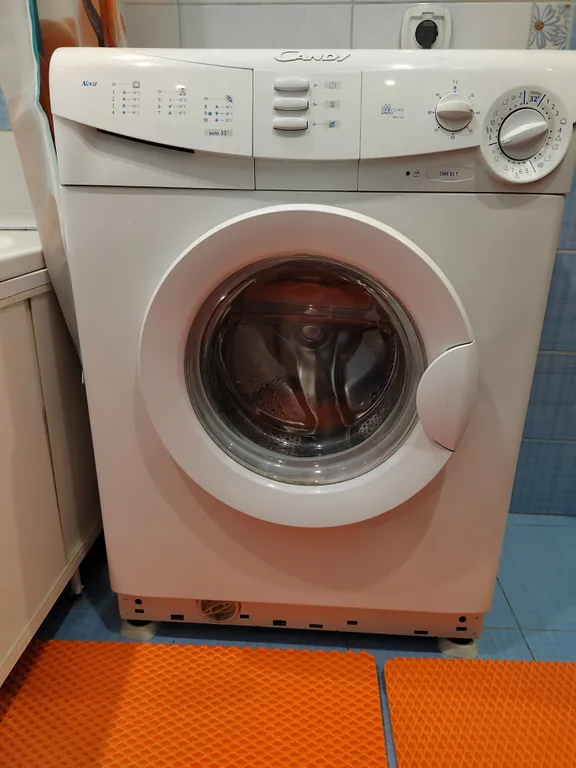 Просторная студийного плана двушка на Пяти Углах