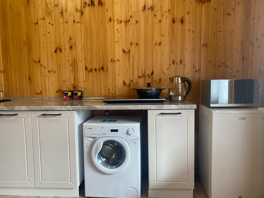 Шале у реки