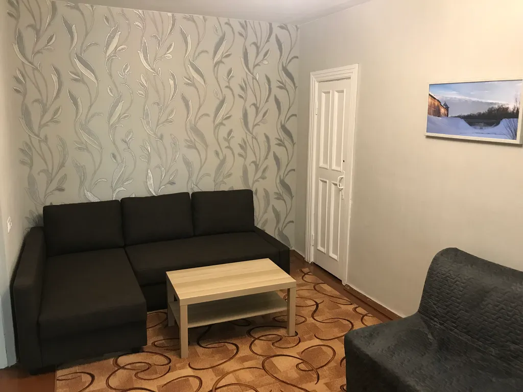 Уютная квартира на центральной площади города — аренда посуточно в Великий Новгород