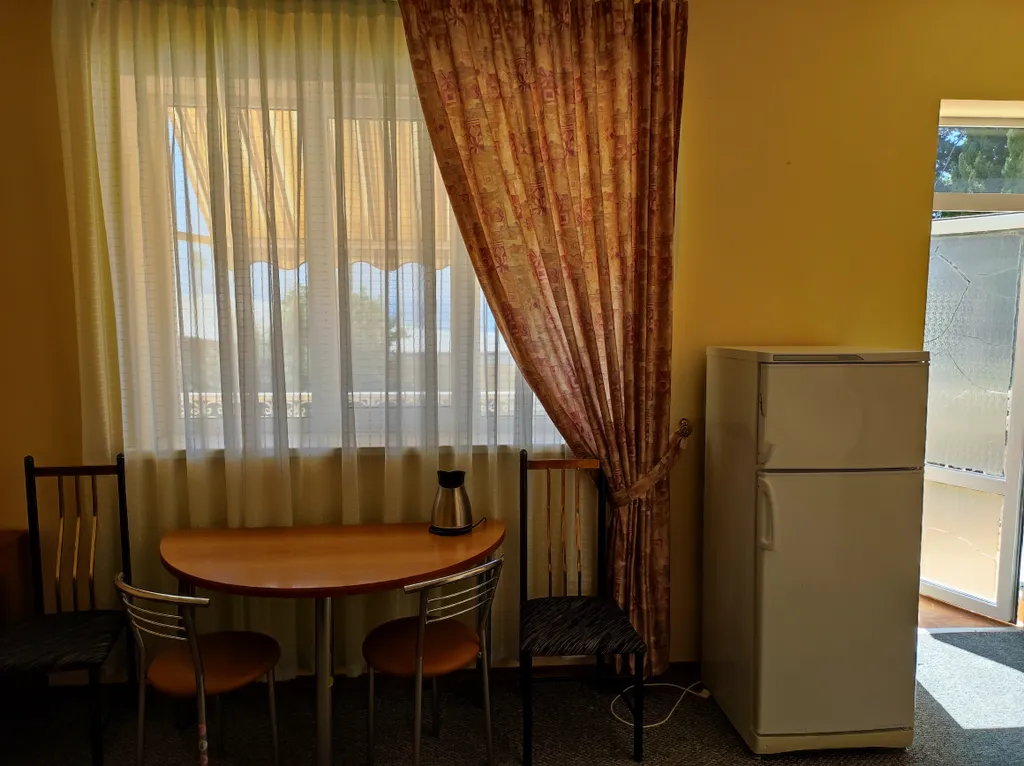 Комната у Воронцовского парка с видом на море