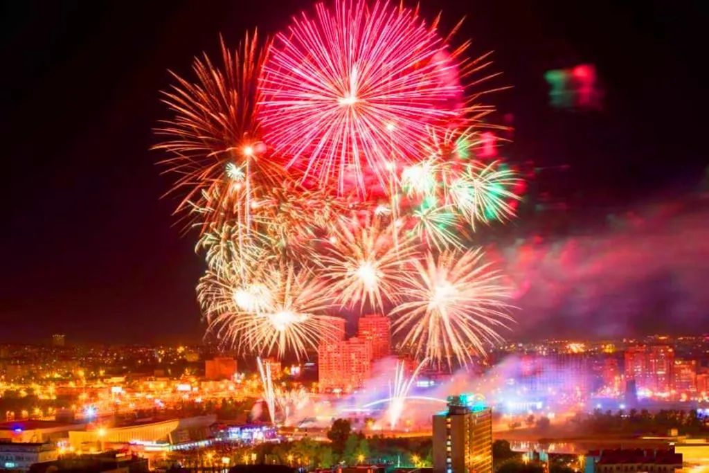 Эксклюзивные евро-апартаменты с сауной на площади Революции