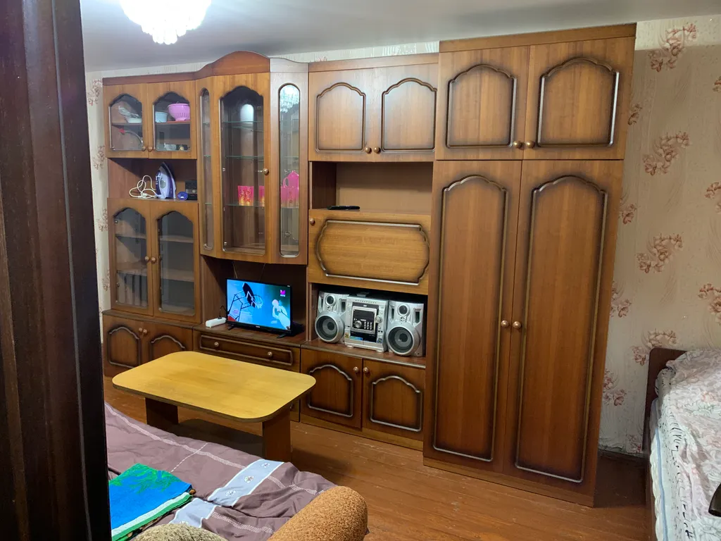 Квартира эконом класс, в 200 метрах дворец спорта, недалёко вокзал