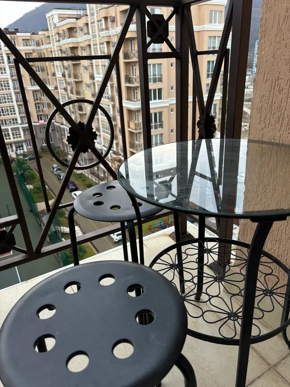 Новая студия с дизайнерскими ремонтом