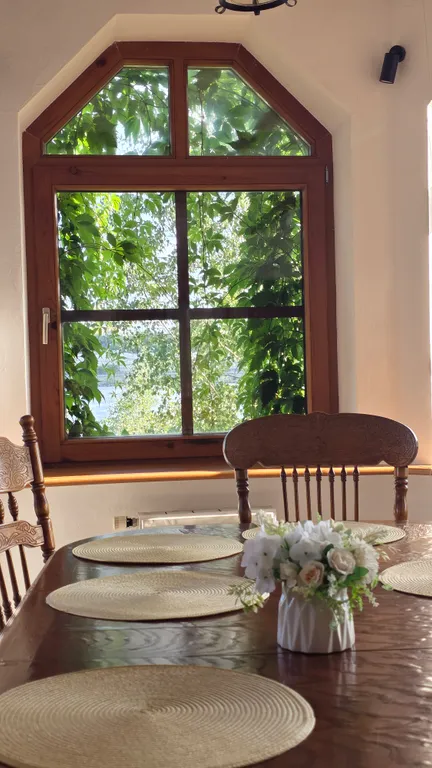 Коттедж на берегу камы