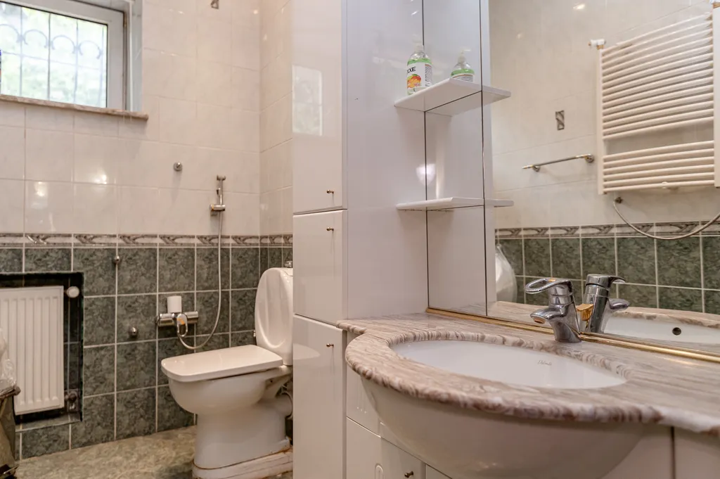 Коттедж с бассейном и сауной в Красногорске