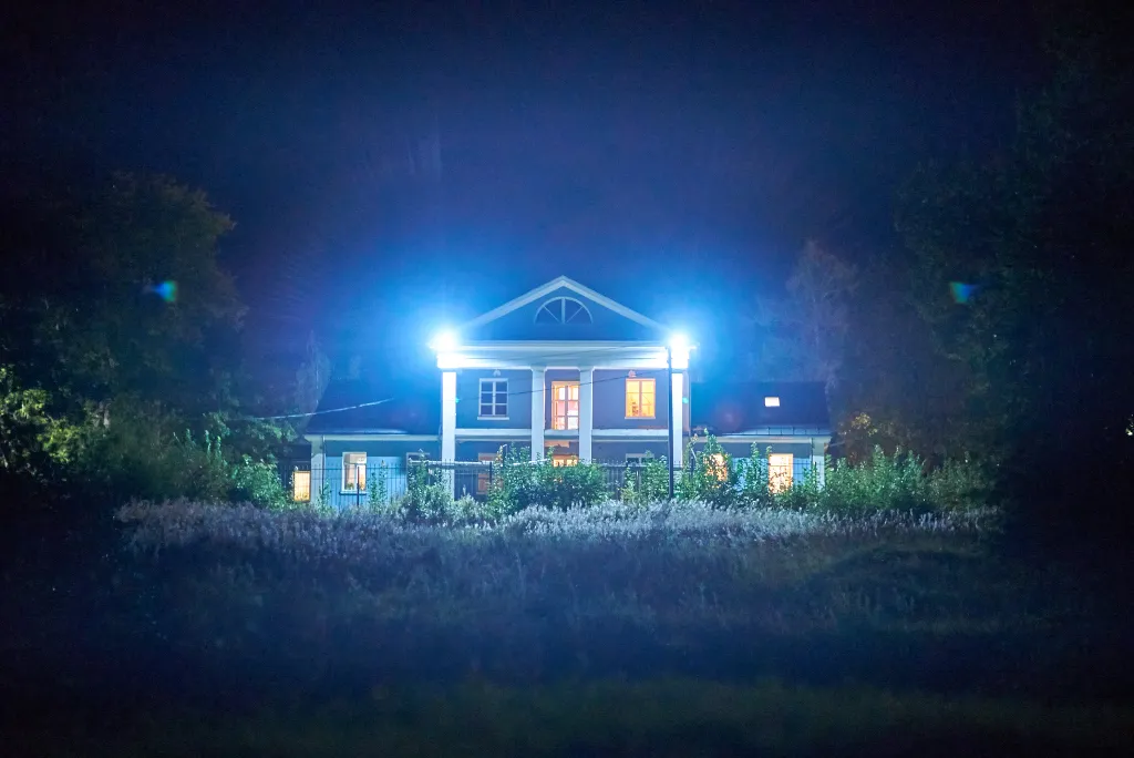 Отель XIX века Милости  простим