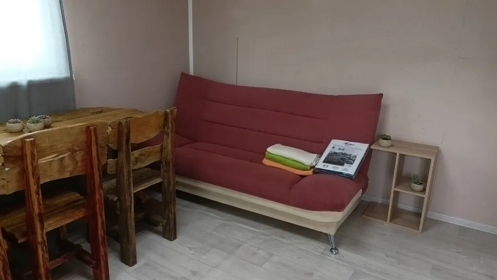 Коттедж Уютный гостевой домик у озера — аренда посуточно в Октябрьский