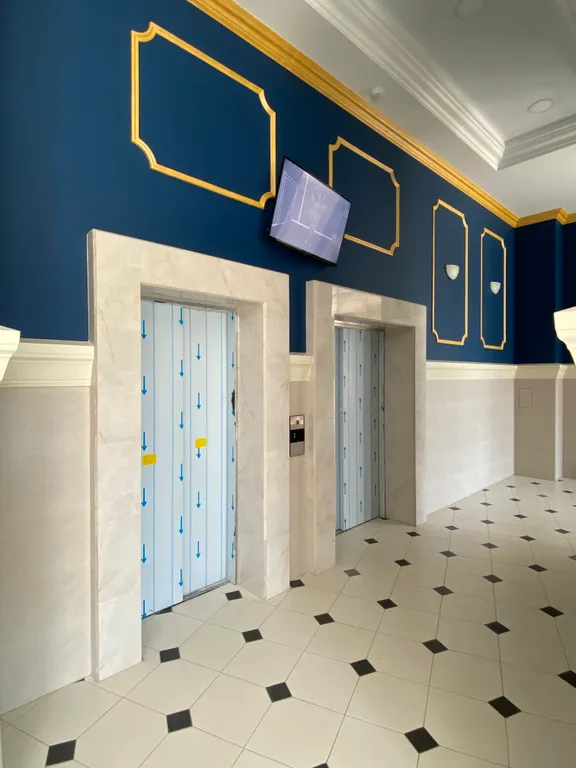 Апартаменты Riverside с панорамным окном в центре