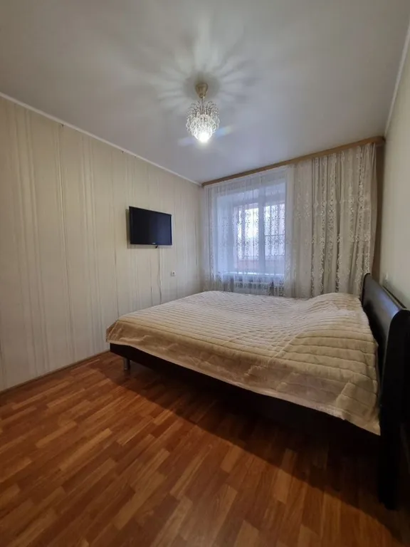 Сoлнeчнaя, пpоcторная 2-комнатная квaртиpа рядом с ДBГУПC