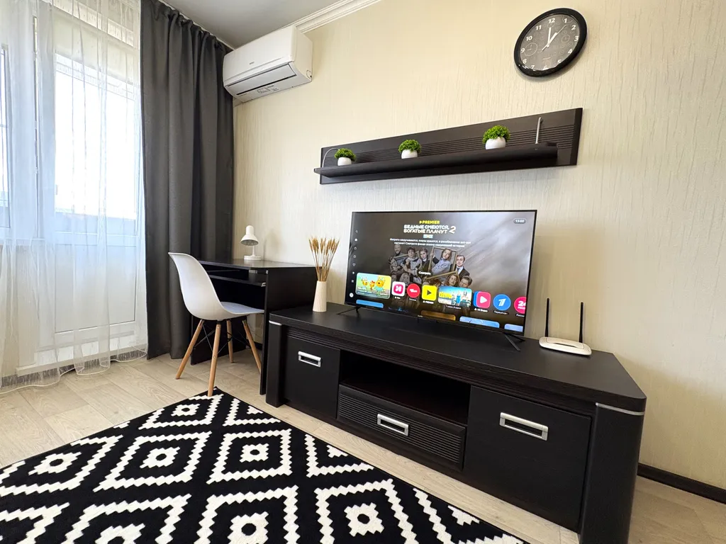 John Silver Sutki Life