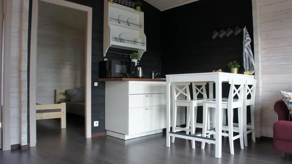 Эко домик в саду