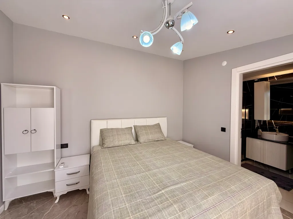 SA Apartments! Luxury 2bd Flat 150m to the Beach