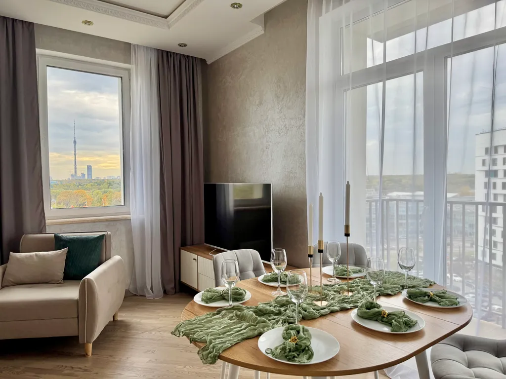 Квартира 4-комнатная квартира с видом на ВДНХ, Останкинскую башню, 84м, 7 кроватей — Москва