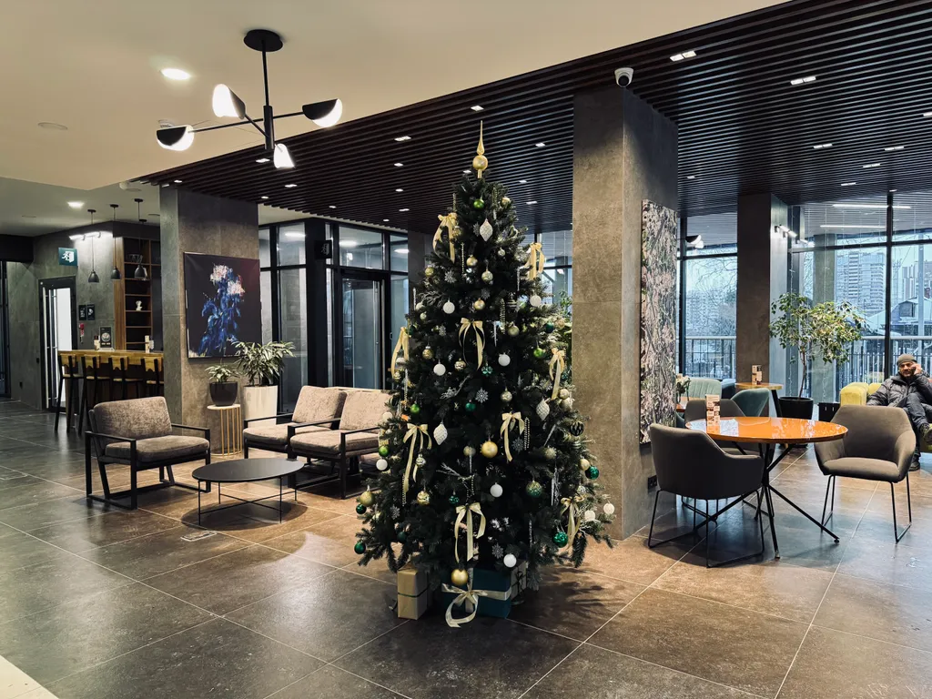 Роскошная квартира у ТРЦ Аура в новом доме