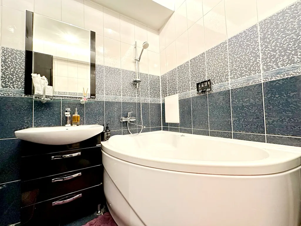 3-комнатная квартира в центре рядом с набережной