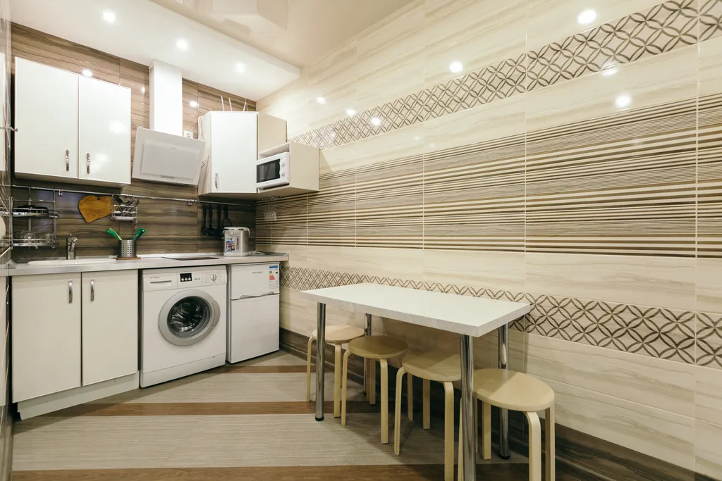 Двухкомнатная квартира-студия возле метро "Маршала Покрышкина"