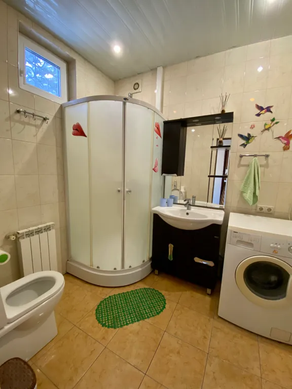 Дом с баней и бассейном