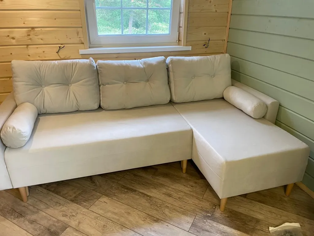 Дом с видом на озеро без соседей