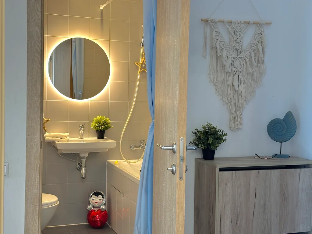 Просторная 1-комнатная квартира для 4 человек рядом с метро Аннино.