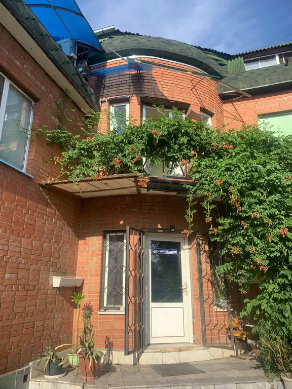 Коттедж Уютный дом в центре города — аренда посуточно в Каменск-Шахтинский