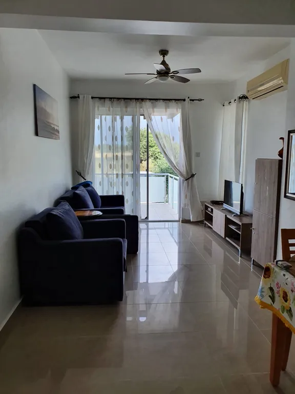 Уютная квартира на берегу моря с видом на горы