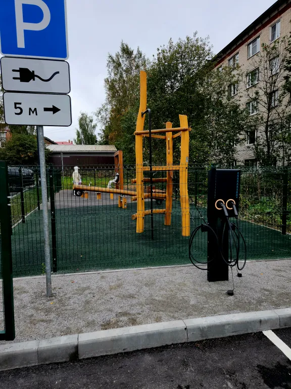 3-комнатная Ламба у озера в центре