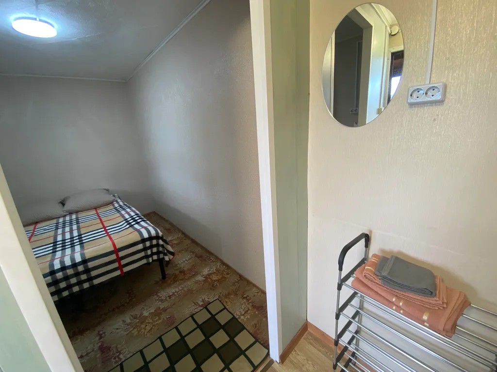 Комната, без удобств