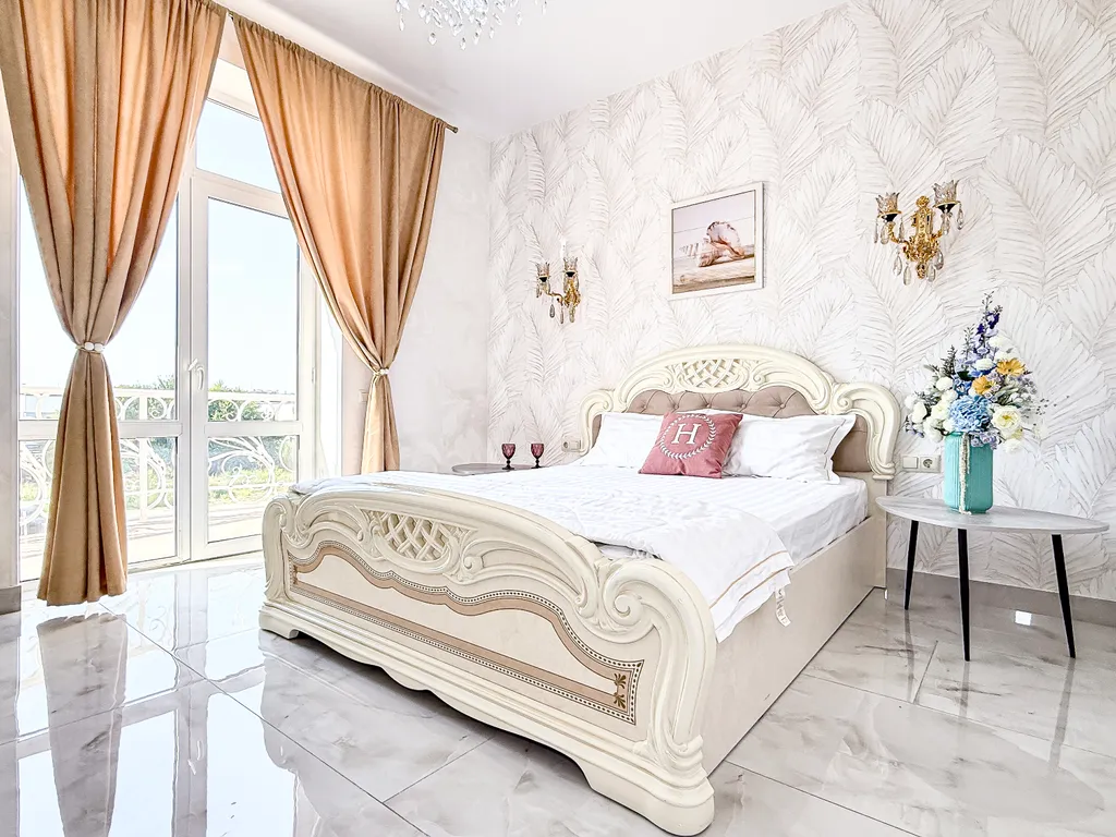 Котеджный дом при отеле Семья