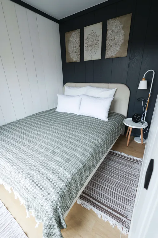 Коттедж Уютный глэмпинг для компании (6 отдельных домиков + территория) — Конаково