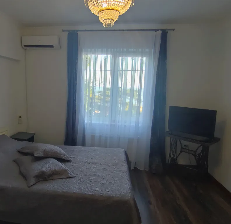 Дом с бассейном Чаир, вид  на море и горы, мангал, беседка, парковка