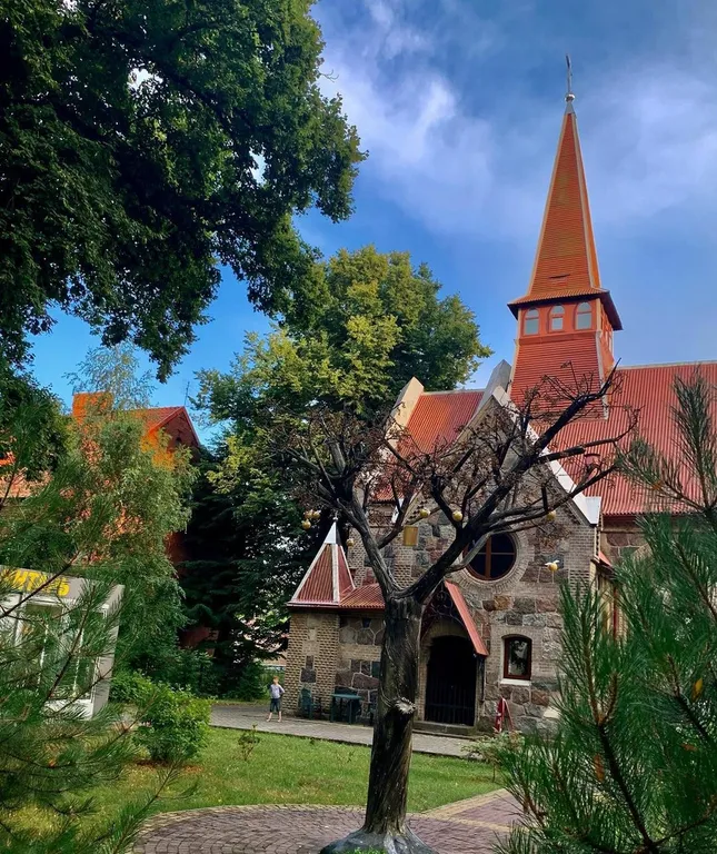 Изумительные 3-комнатные апартаменты с собственным участком земли