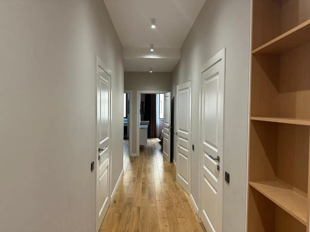 Апартаменты с 2 спальнями на площади Республики