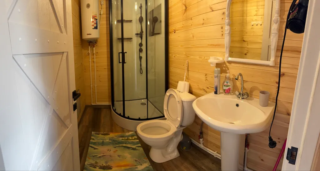 Новый коттедж в лесу