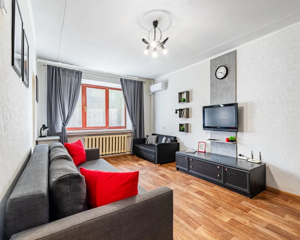 Уютная квартира Black and red house