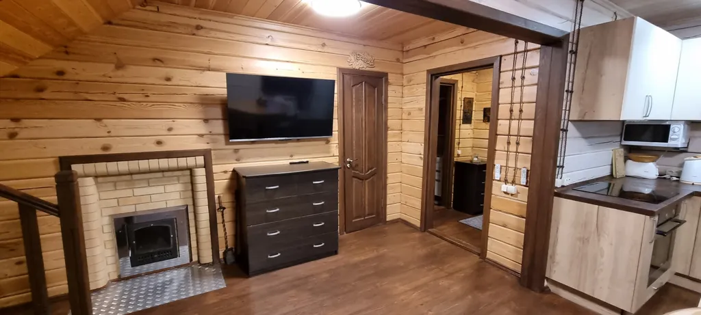 Уютный деревянный дом с баней