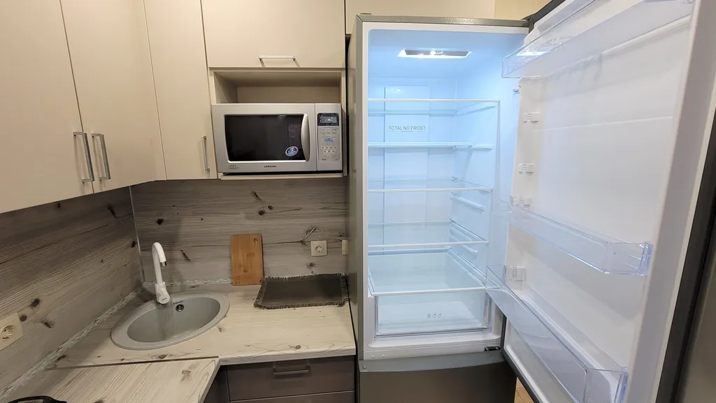 Уютная квартира рядом с вокзалом Томск 1