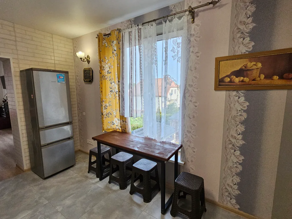 Целый этаж в частном доме в тихом районе