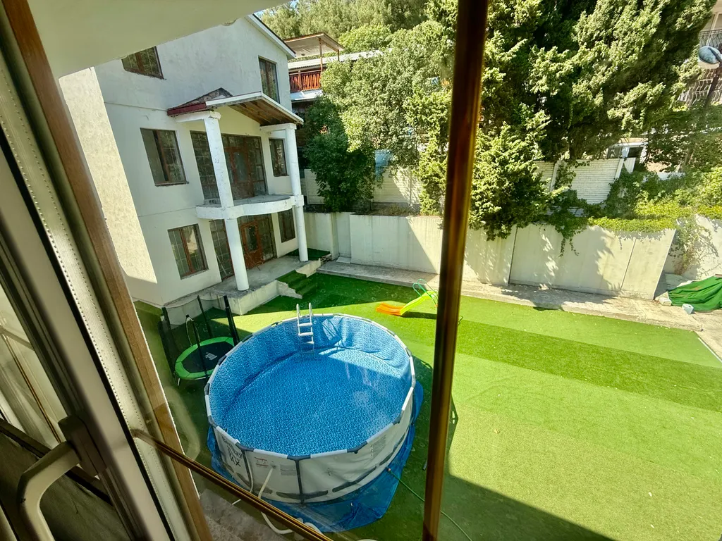 Вилла на берегу моря