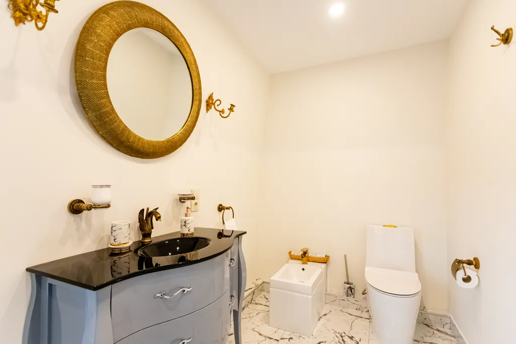 Shindisi Residence, VIP Villa